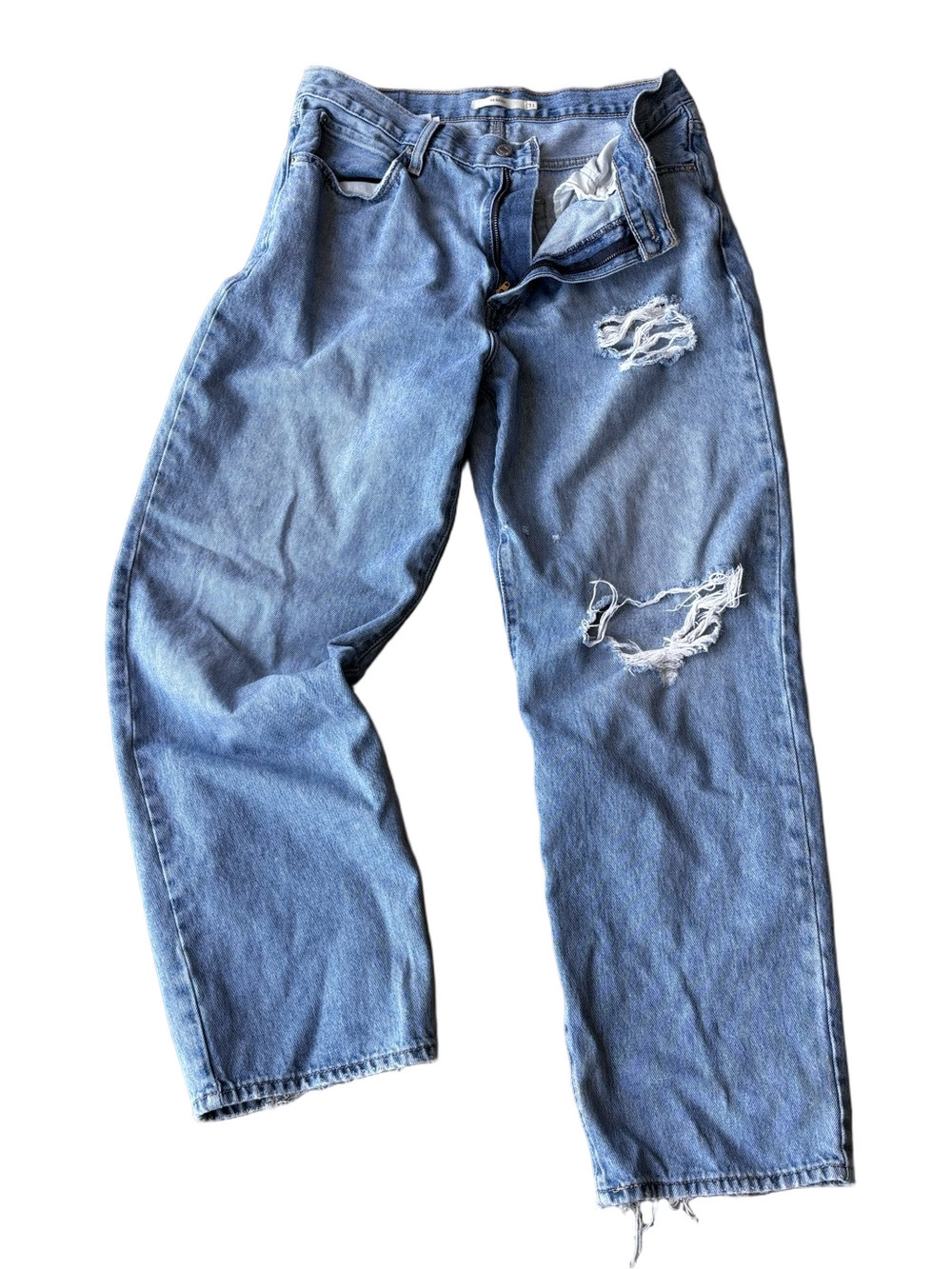 Woman’s Levi’s ‘94 Baggy Distressed Light Wash Jeans Size 31 Y2K Skater Wide Leg